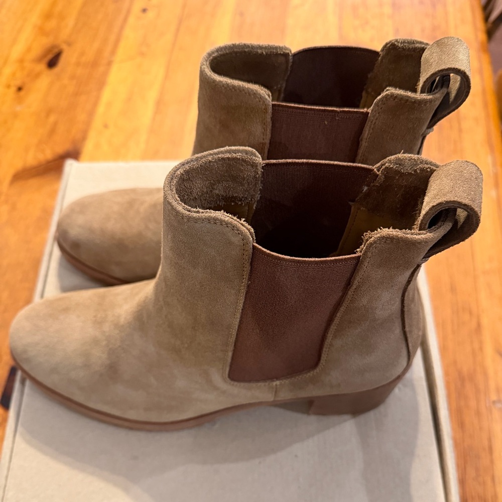 Nisolo Chelsea Boots - Picture 4 of 7